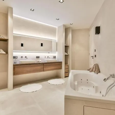Apartamento Elegant Oasis In The Heart Of *